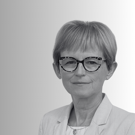 Photo of Sophie Cavrois, Financial Director