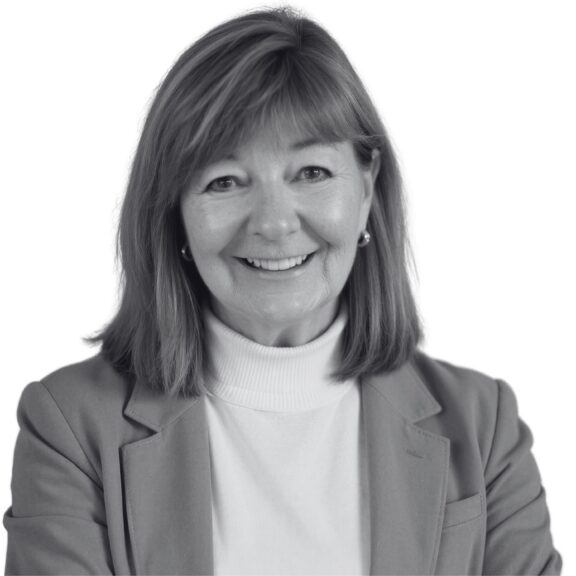 Photo of Shelley Meszoly , Commercial Director 